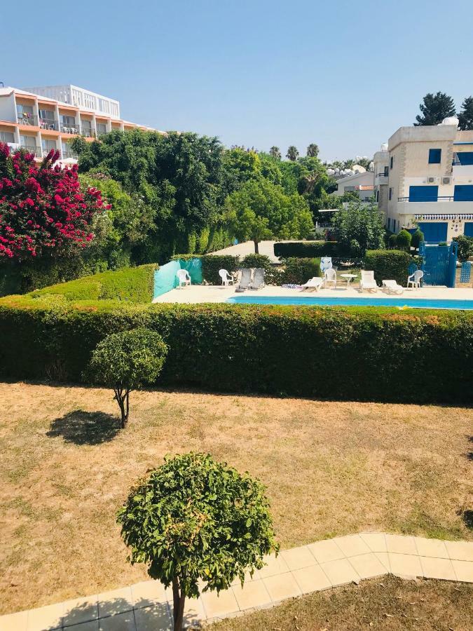 2 Bedroom Apartment-Mediterranean Type 파포스 외부 사진
